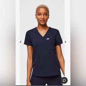 Figs size small Catarina one pocket scrub top